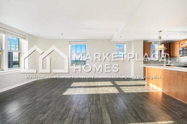 Building Photo - 525 W Lafayette Blvd