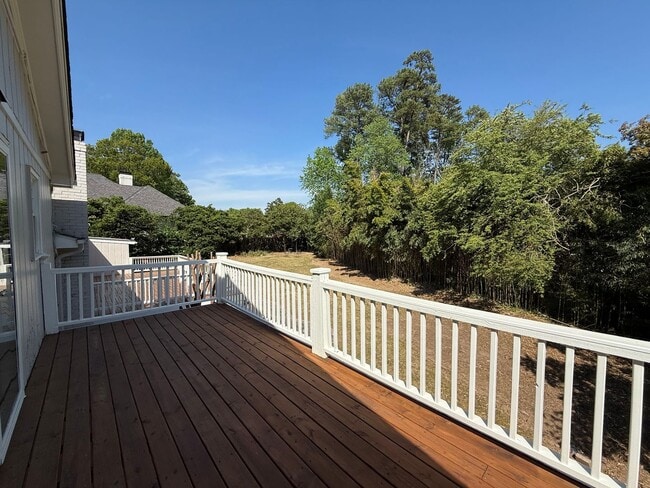 Building Photo - **OFFERING REFUNDABLE APPLICATION FEES** Stunning 5BD, 3BA North Ridge Raleigh Home on a Large, P...