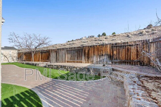 Building Photo - 4276 Talladega Dr