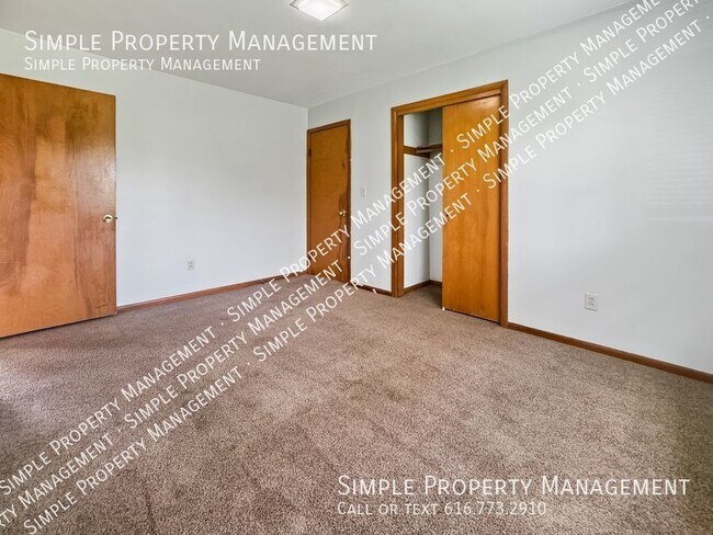 Building Photo - 9510 48th Ave