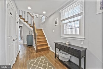 Building Photo - 6400 Fleetside Ct