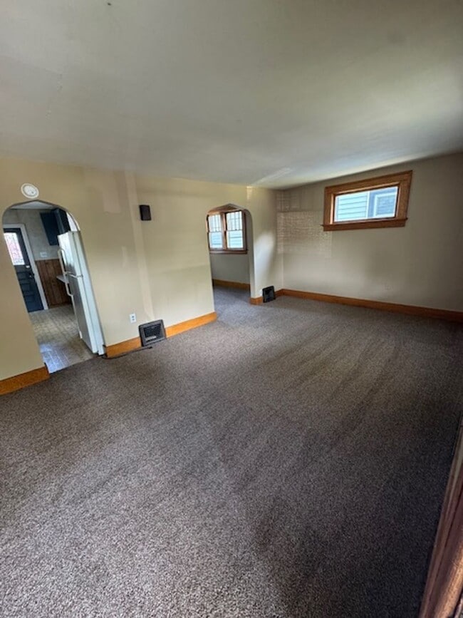 Building Photo - 3708 Weisser Park Ave