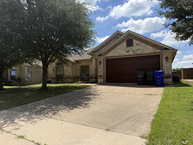 Building Photo - 9804 Houston Dr