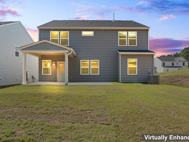 Building Photo - 5 Bed + 3 Bath Single Family Home in Charl...