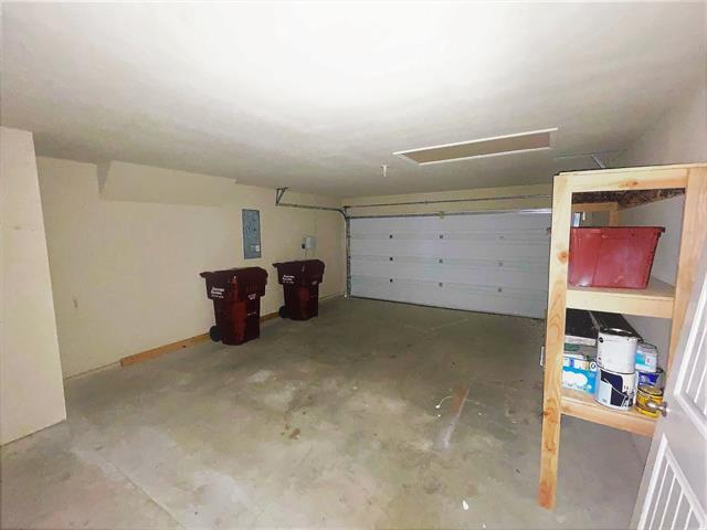 Building Photo - 208 Dye Dr