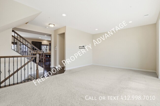 Building Photo - 412 Olive Ln