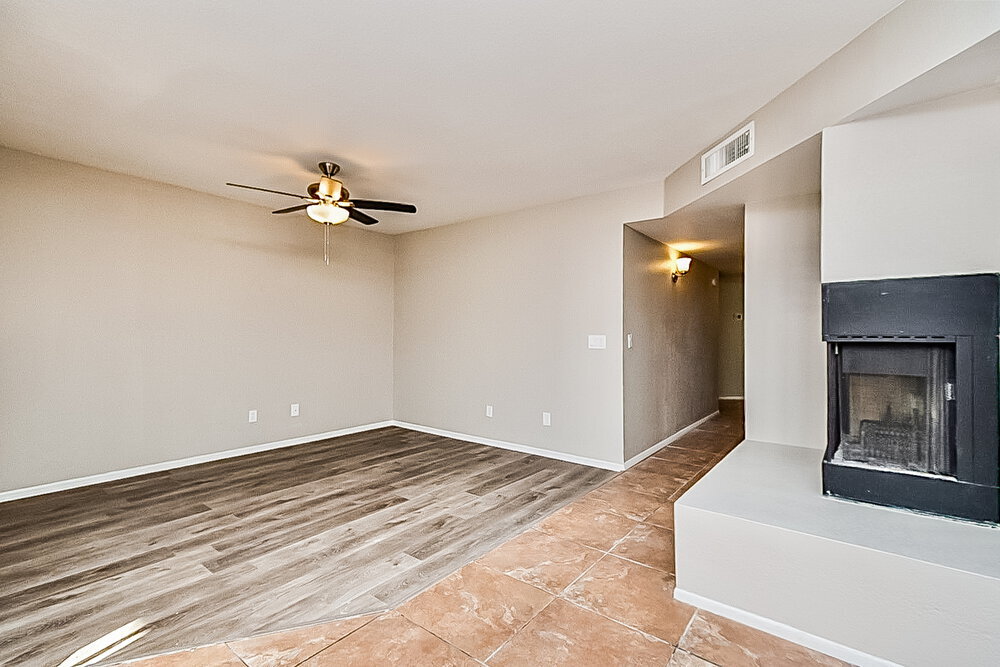 Building Photo - 7880 S Castle Bay St