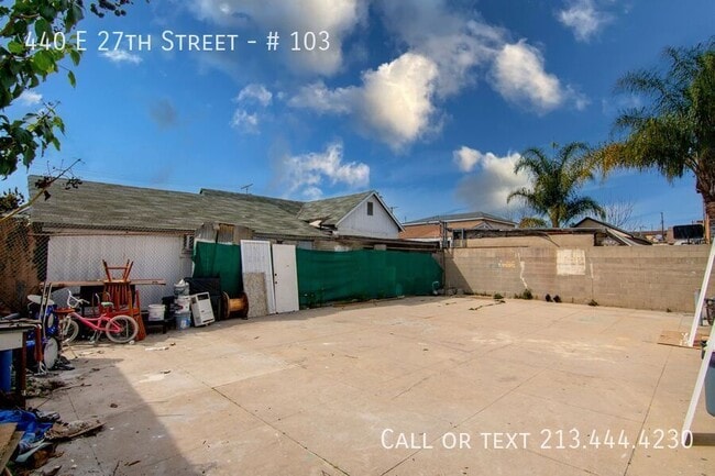 Building Photo - 440 E 27th St