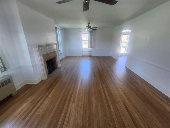 Building Photo - 43 N Watson Ave