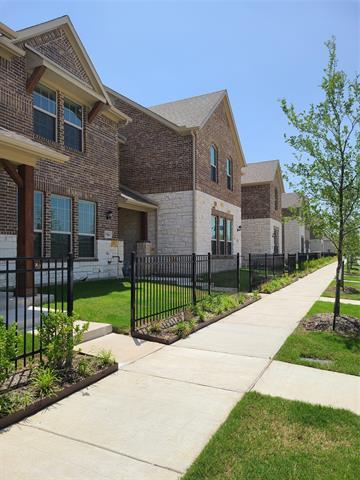 Building Photo - 6820 Meadow Crest Dr