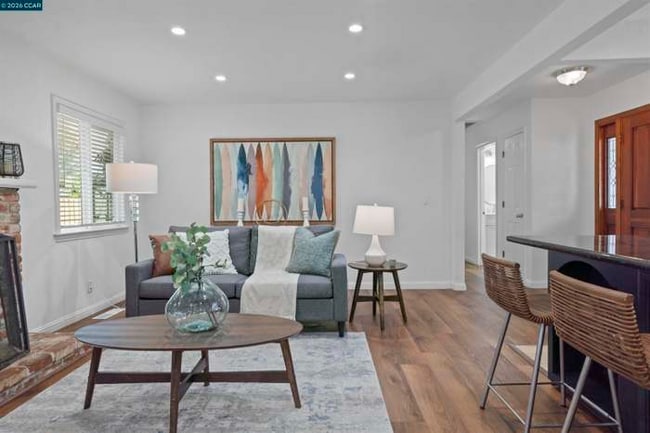 Building Photo - 5607 Lassen Ct