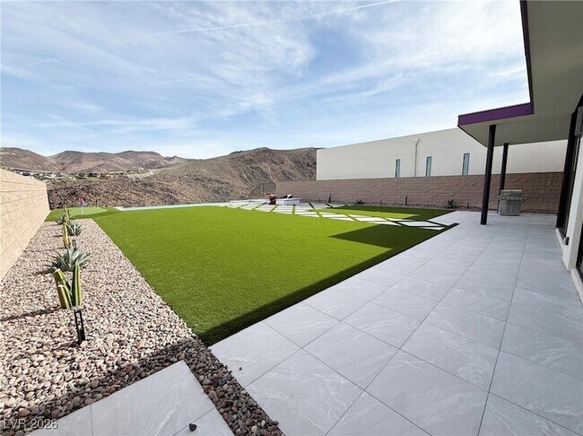 Building Photo - 702 Blackrock Rim Dr