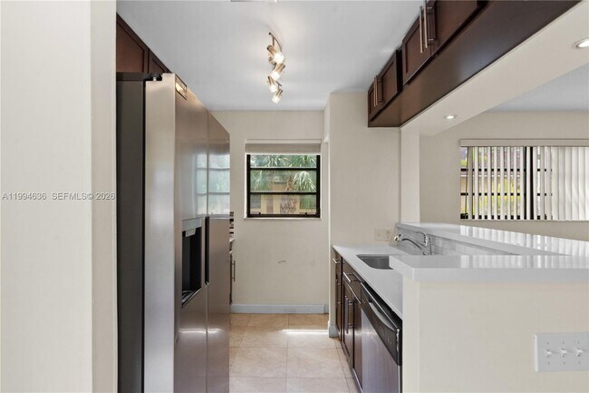 Building Photo - 6316 SW 136th Ct