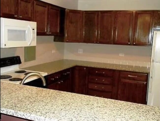 Building Photo - 4512 Kings Walk Dr