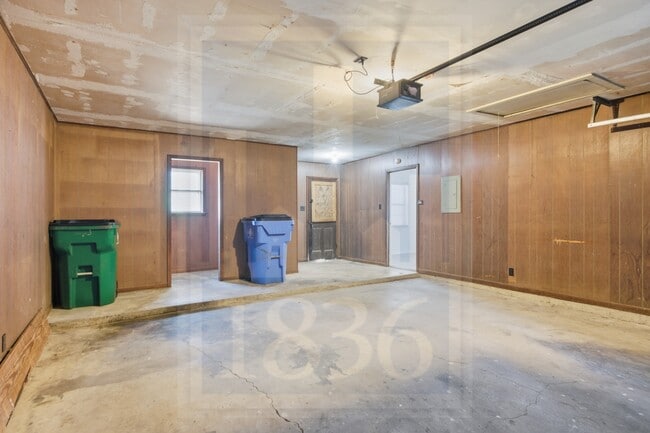 Building Photo - 609 Carlos G Parker Blvd NW