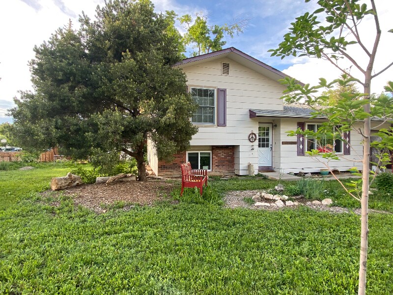 Building Photo - 2524 W Plum St