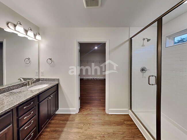 Building Photo - 535 Drema Ct