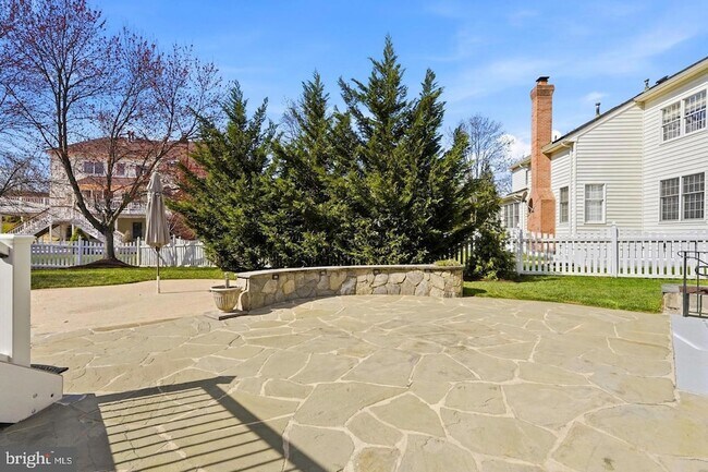 Building Photo - 19925 Interlachen Cir