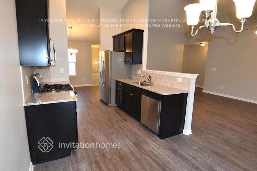 Building Photo - 4821 Marathon Ln