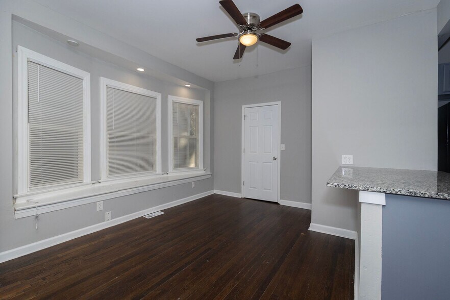 Building Photo - 2708 Olive St