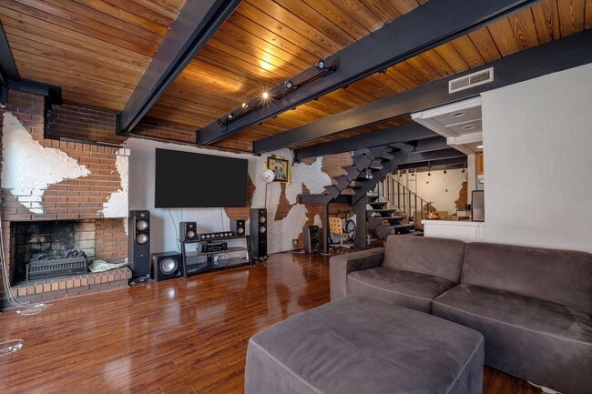 Building Photo - 220 Belmont Rd