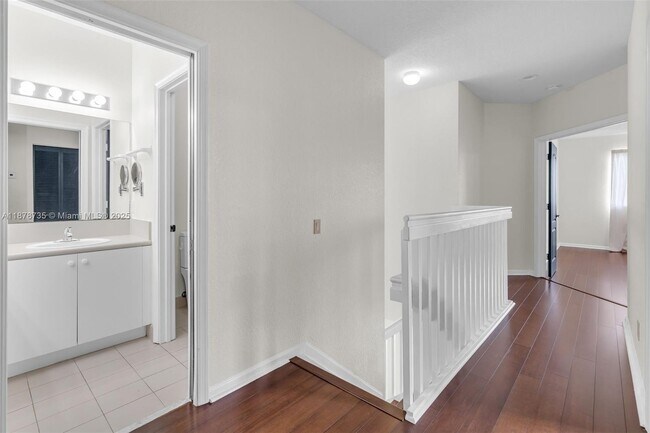 Building Photo - 13333 SW 31st St