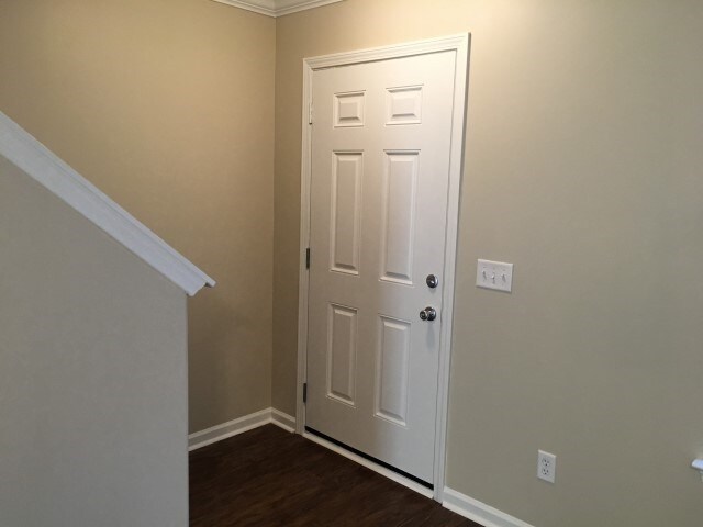 Building Photo - 5 Miller Pond Rd