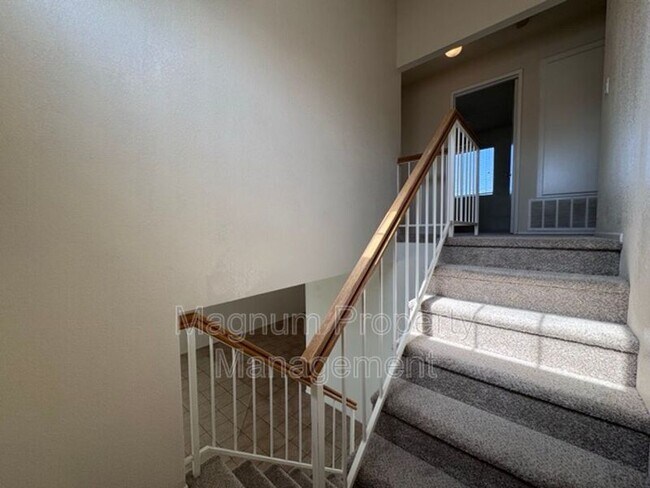 Building Photo - 29813 Park City Ave