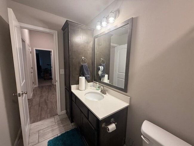 Building Photo - 7712 Windstone Dr