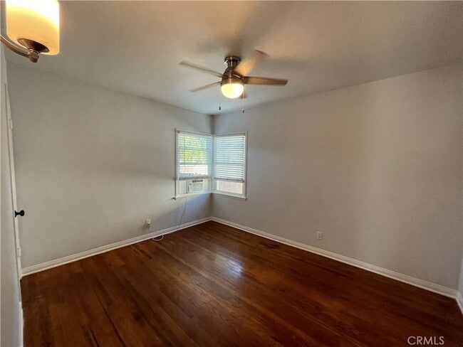 Building Photo - 4447 E 14th St