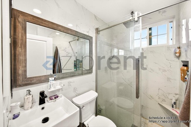 Building Photo - 19700 Blythe St