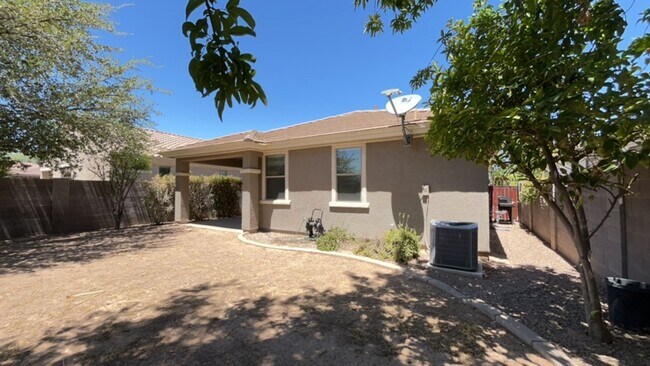 Building Photo - 4425 E Los Altos Dr