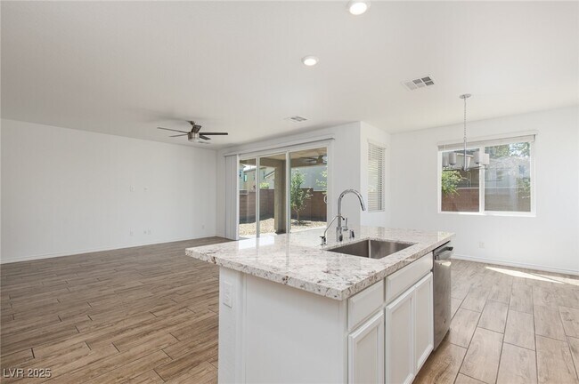 Building Photo - 1639 Dire Wolf Ave