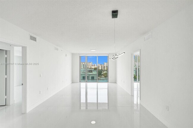Building Photo - 330 Sunny Isles Blvd