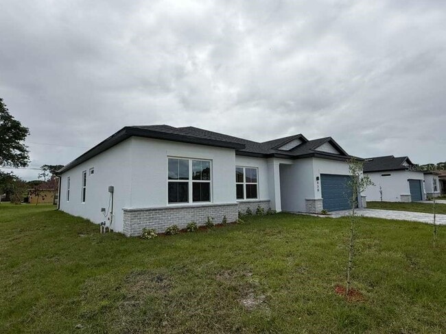 Building Photo - 438 Awin Cir SE