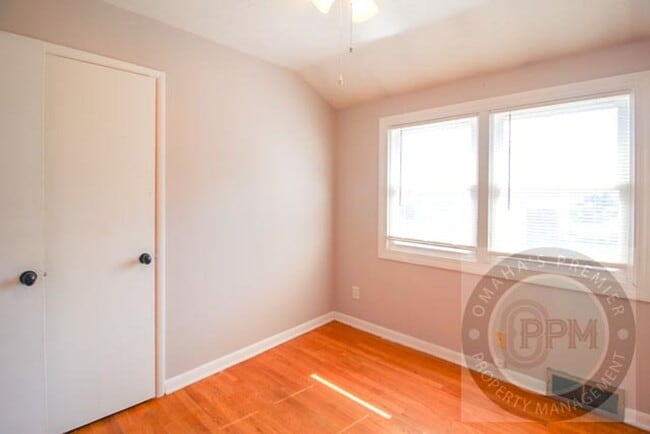 Building Photo - 3 Bedroom 1.5 Bathroom Cozy Family Home Lo...