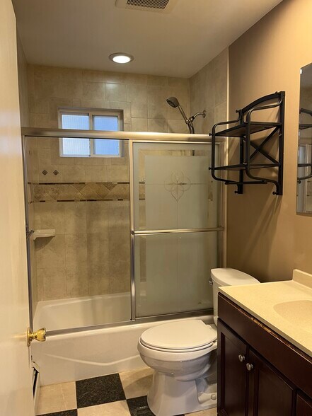 Building Photo - 22 Barone Cir