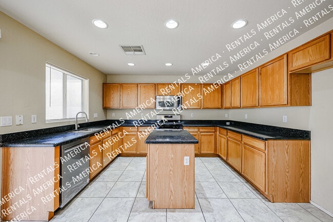 Building Photo - 21004 N Sansom Dr