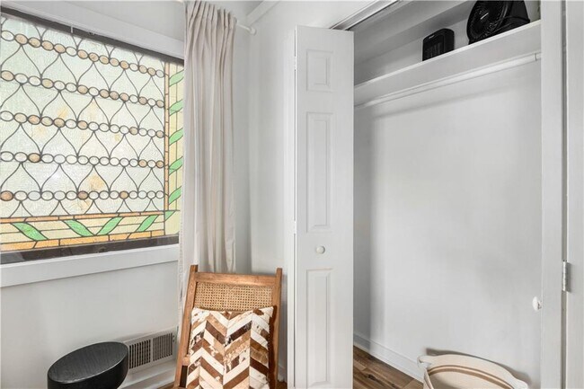 Building Photo - 119 Ashland Dr NE