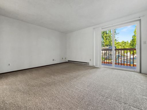 Building Photo - AVAILABLE FEBRUARY 1ST! Freshly Updated Kingsgate Home with Private Outdoor Space