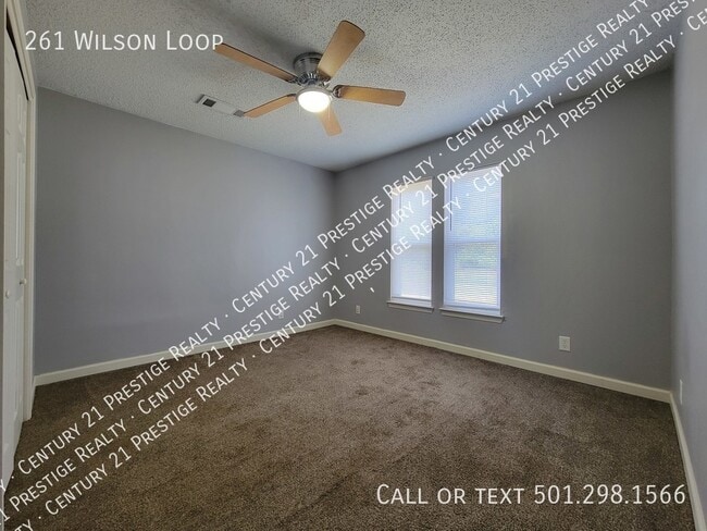 Building Photo - 261 Wilson Loop