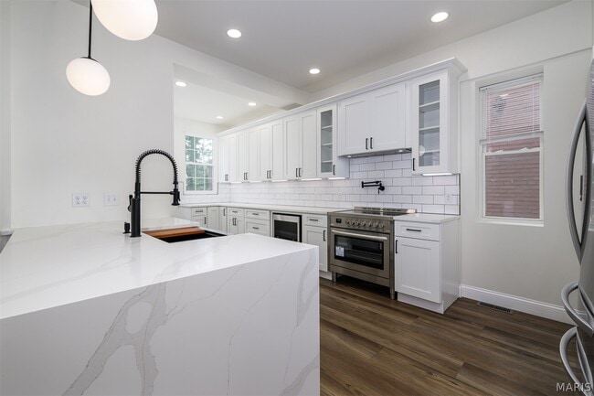 Building Photo - 5750 Waterman Blvd