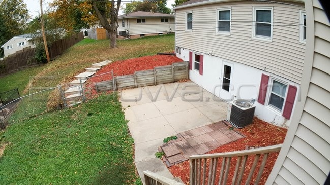 Building Photo - 1108 Crestview Dr SE