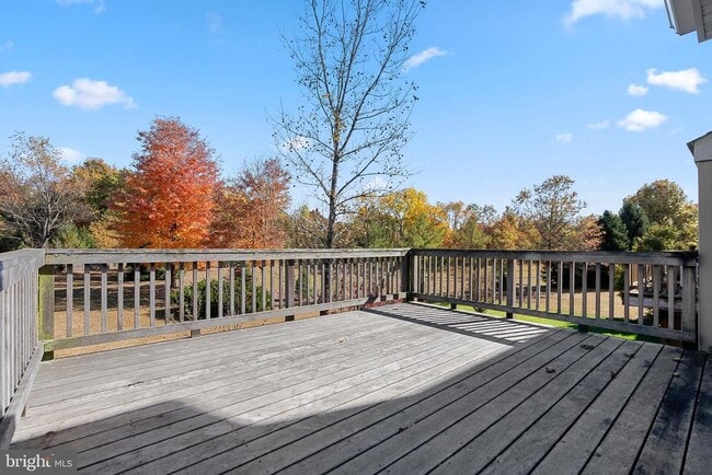 Building Photo - 123 Hearthstone Ln