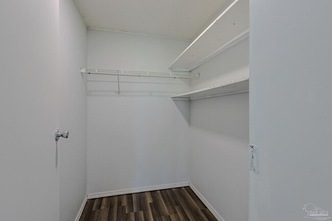 Building Photo - 6850 Bratt Rd