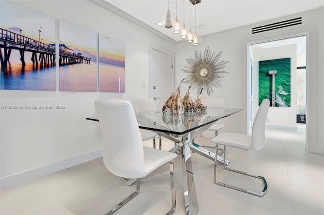 Building Photo - 2715 N Ocean Blvd