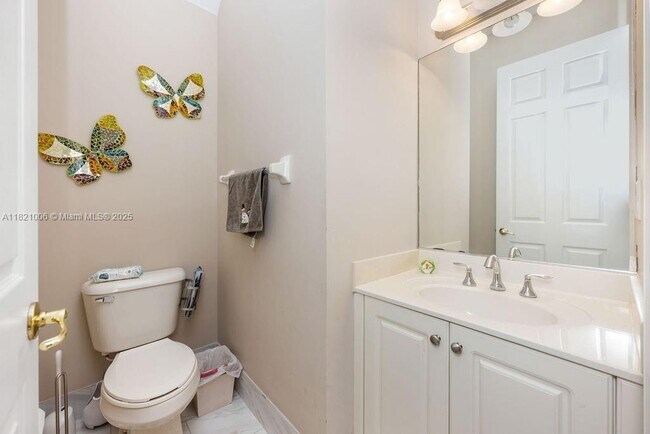 Building Photo - 7841 Jewelwood Dr