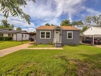 Building Photo - Cute 2 or 3 bedroom 1 bath near OBU