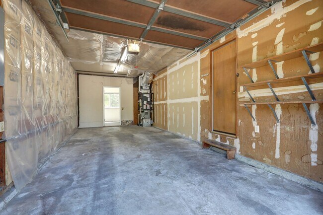 Building Photo - Cozy 3-bedroom 2 baths in Kirkland.