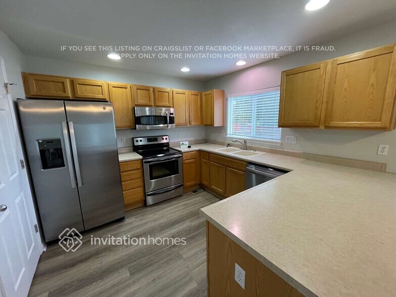 Building Photo - 4485 E Hunterwood Dr